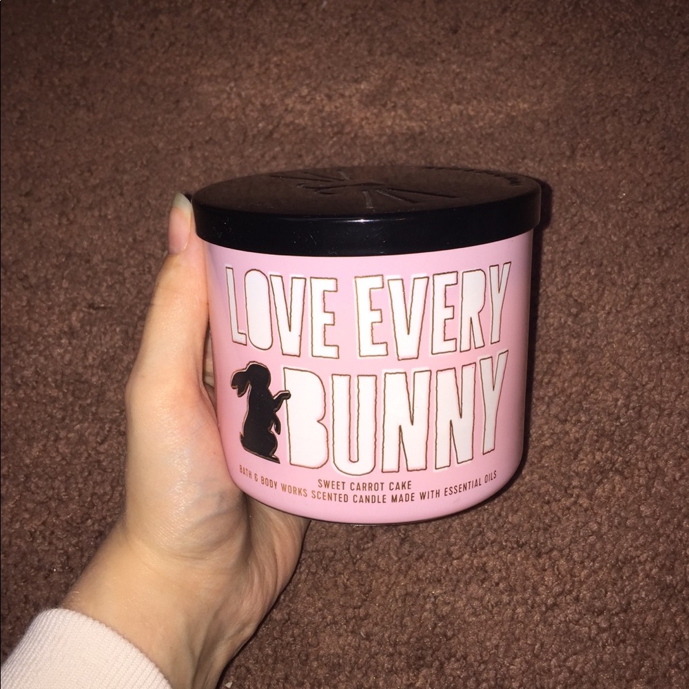 Bath and Body Works Love Every Bunny 3 Wick Candle
